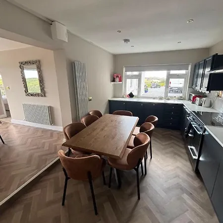 The Waterfront House In Kinsale, Hosted By Exquisite Homes Sleeps 19 Dunderrow
